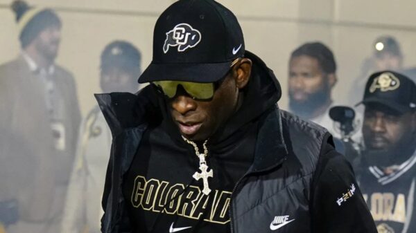 Asante Samuel Pins Blame on Deion Sanders’ Colorado for Putting Julian Lewis in a Tough Spot: “I Don’t Like That”