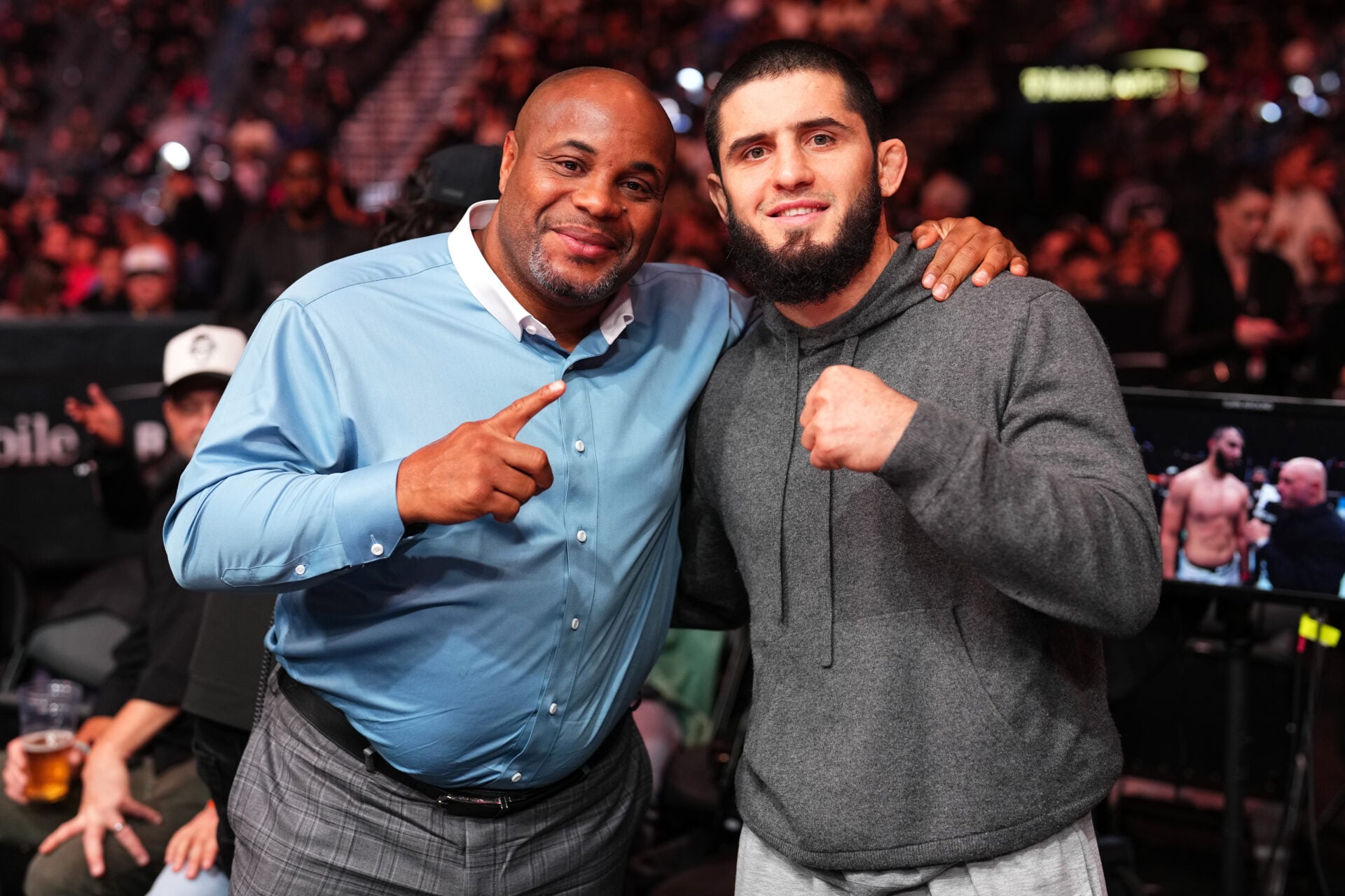 Daniel Cormier admits Islam Makhachev doesn’t have what it takes to achieve historic feat in the UFC