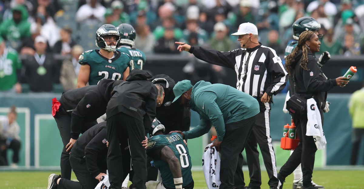Eagles Injury Tracker: List of players grows after Week 4 loss
