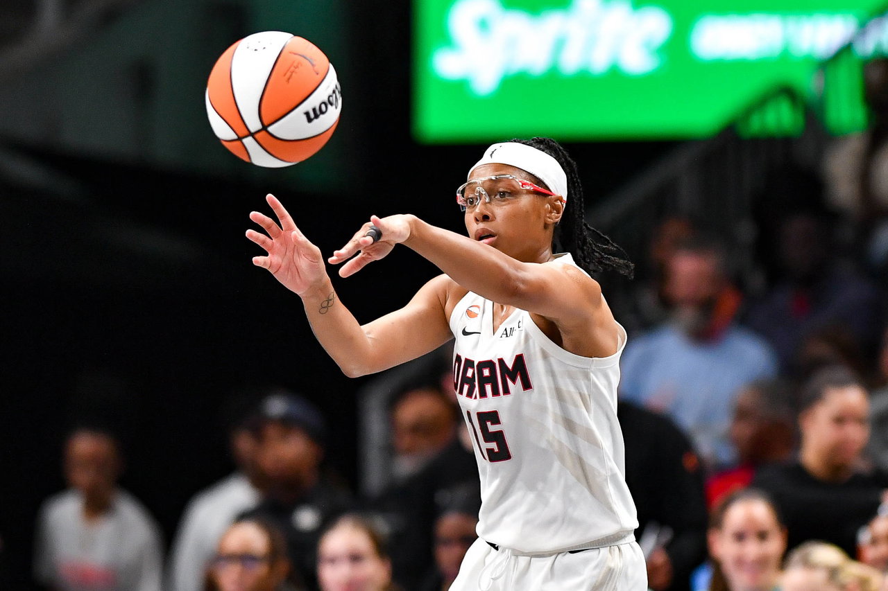 WNBA Fans Voice Concern As Atlanta Dream HC Announces Allisha Gray Injury Update