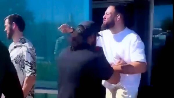 Video: Nassourdine confronts Sean Strickland, restrained by security at UFC PI