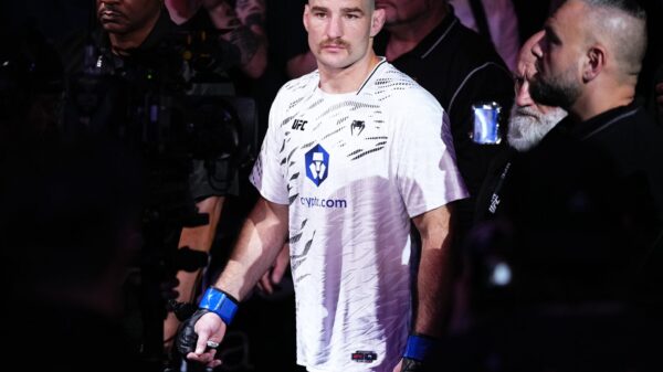 Sean Strickland says he’ll sabotage his fights if UFC force him to compete with heart set on boxing