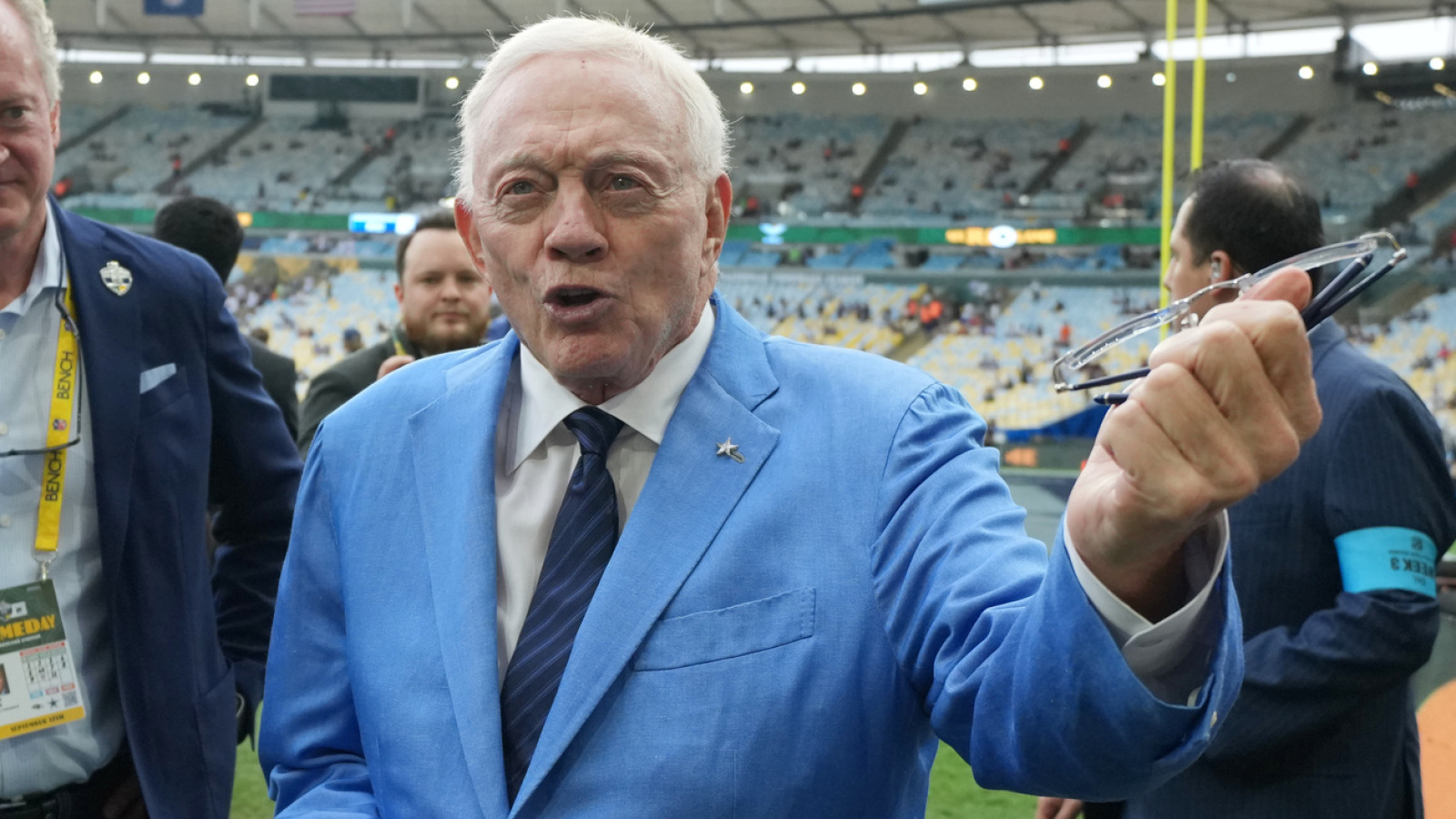 Visibly frustrated Jerry Jones keeps making big moves but Cowboys keep losing