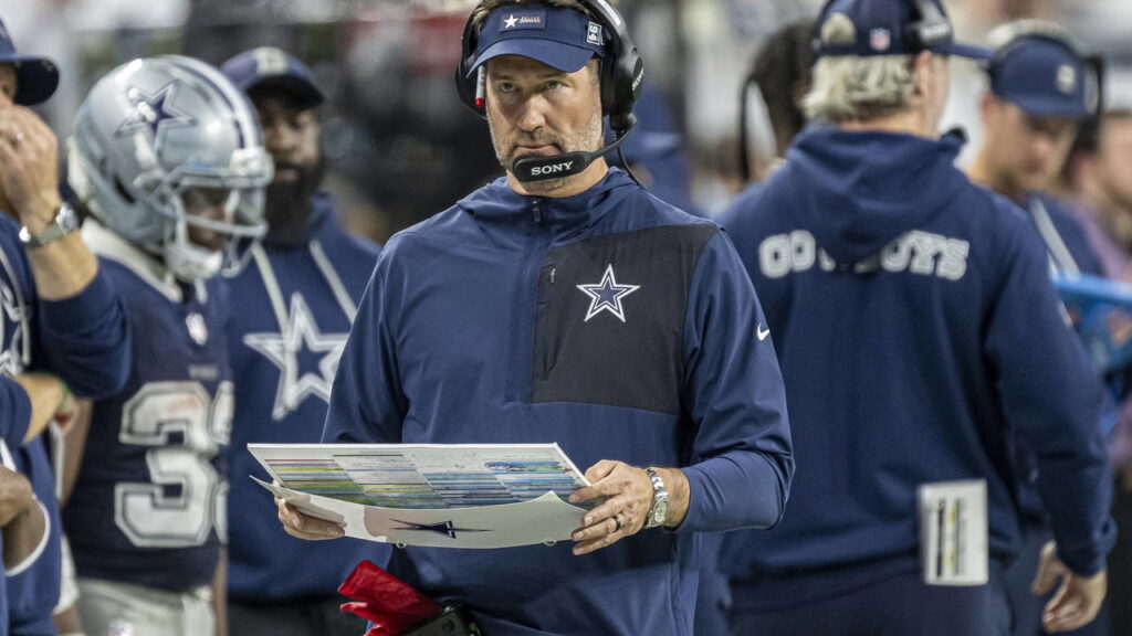“Dallas was just whooped”: NFL Legend Criticizes Cowboys’ Poor Performance vs Bucs & Calls out Brian Schottenheimer’s Game plan