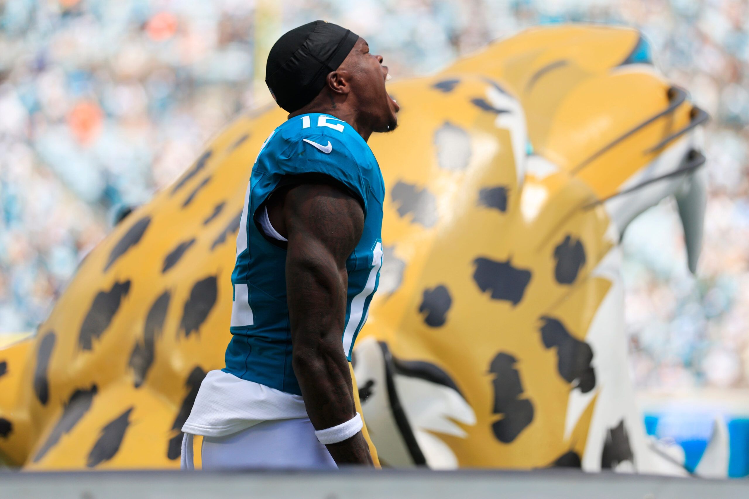 ‘I Swear’ — Former NFL QB Draws Comparisons Between Travis Hunter, $140M All-Pro WR