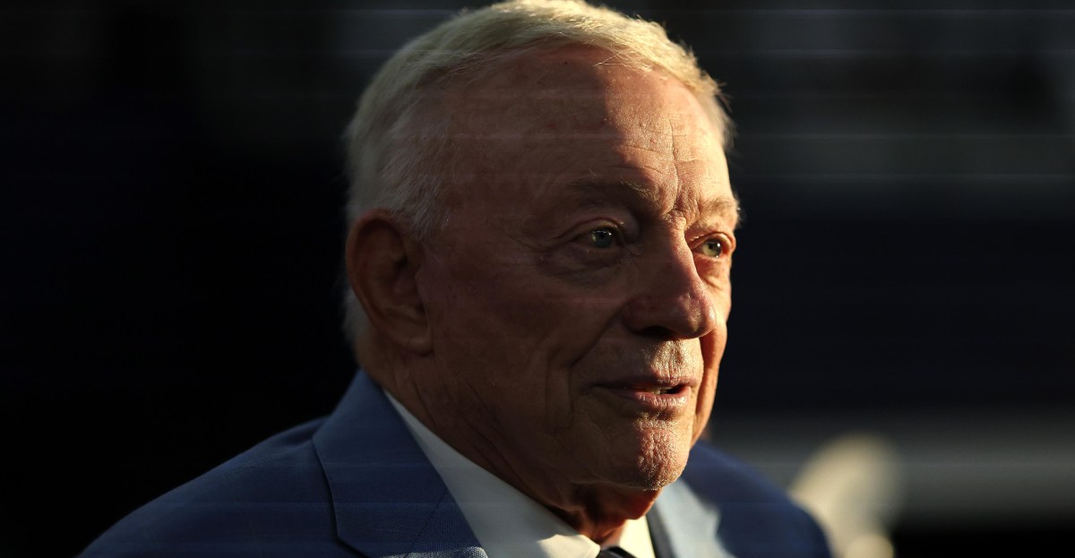 Will Cowboys be buyers or sellers at the November 10 NFL trade deadline?