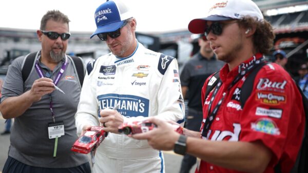 Dale Jr. explains why he doesn’t use ‘Earnhardt’ in his signature