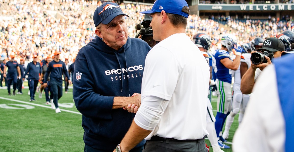 Thursday Night Football: Seahawks vs. Broncos live chat