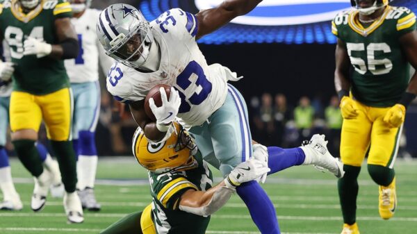 Cowboys looking for first complete game of season to win at Packers