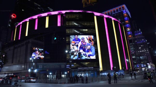 Hip-Hop Legend Reportedly Punched in Scuffle at Madison Square Garden on Knicks Banner Night as Video Surfaces