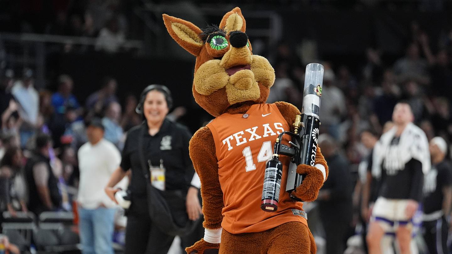 Why Spurs’ Return to Austin Puts ‘Unique Relationship’ with Texas Longhorns on Display