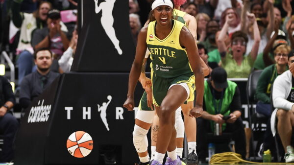 “She a Real Dawg”: Ex-NBA Player’s Daughter Earns Flau’jae Johnson’s Praise After Dominant UNC Performance