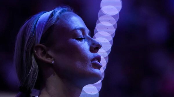 Sophie Cunningham makes ’20 seconds’ anthem plea as WNBA Finals reach Game 6