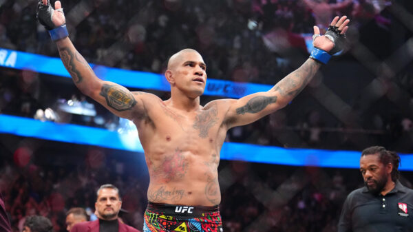 Charles Oliveira sees Sergei Pavlovich weakness that will result in Alex Pereira knocking him out